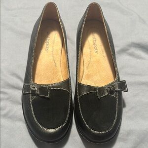 Softspots Women's Black Loafers